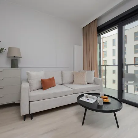 Towarowa Towers Prestigious With Ac & Parking In By Renters Prestige Appartement