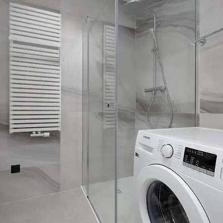 Towarowa Towers Prestigious With Ac & Parking In By Renters Prestige 公寓 华沙