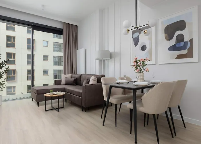 Apartment Towarowa Towers Prestigious With Ac & Parking In By Renters Prestige